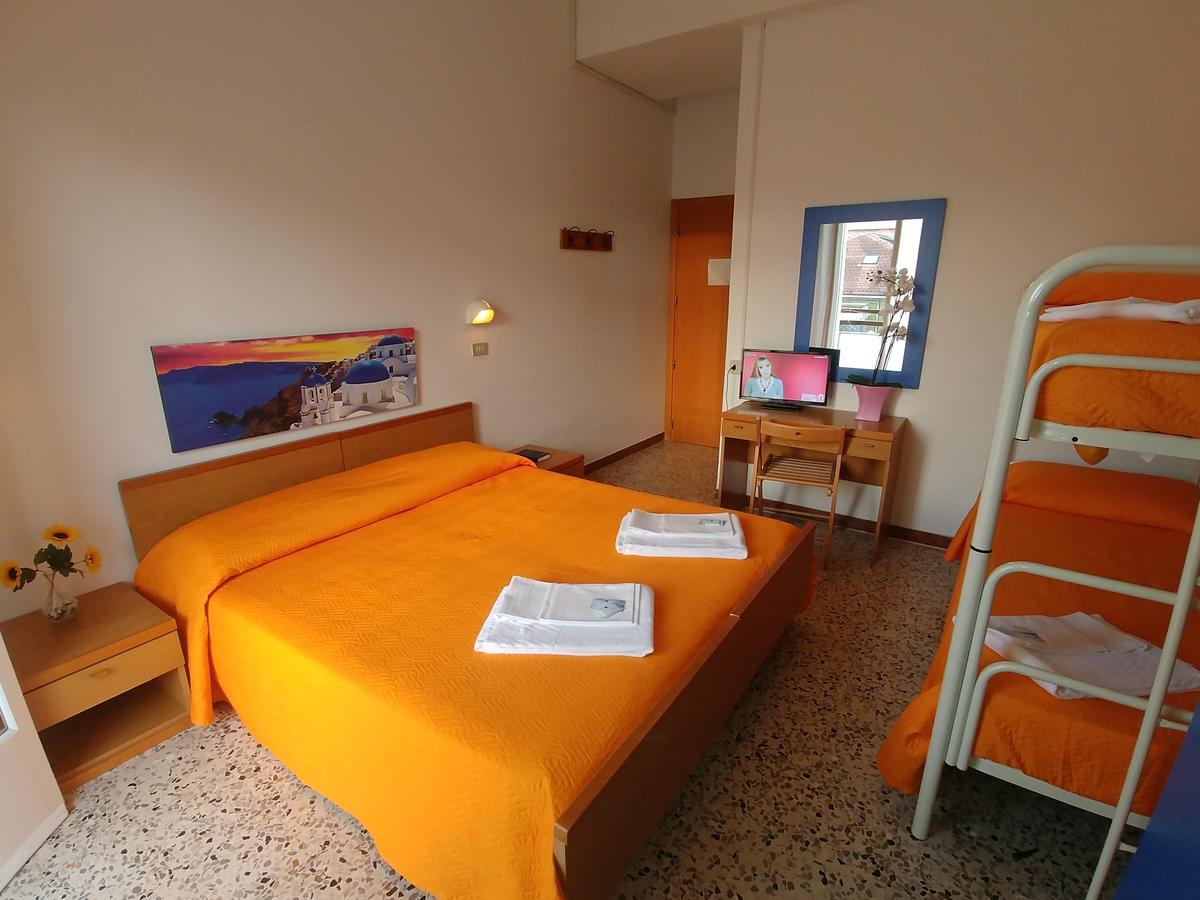 Hotel Marilena Viserbella di Rimini Zewnętrze zdjęcie
