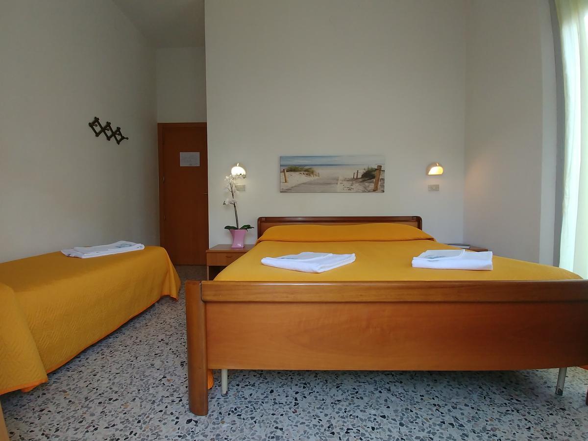 Hotel Marilena Viserbella di Rimini Zewnętrze zdjęcie
